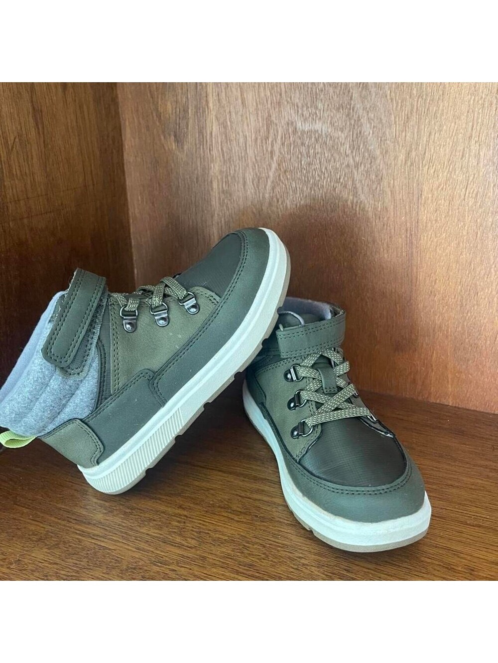 Cat & Jack gray & green kids boots size 12